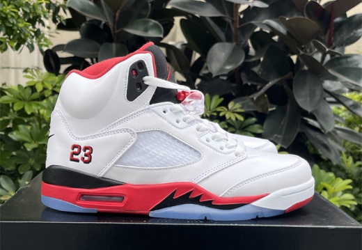 Air Jordan 5  Fire Red   136027-120     40-48.5